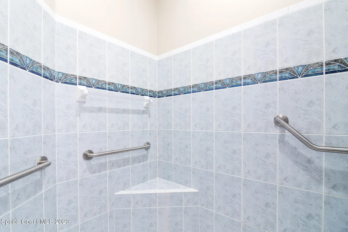 Photo of 2563 Canterbury Circle