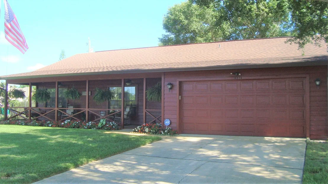 Photo of 5275 Devon Street