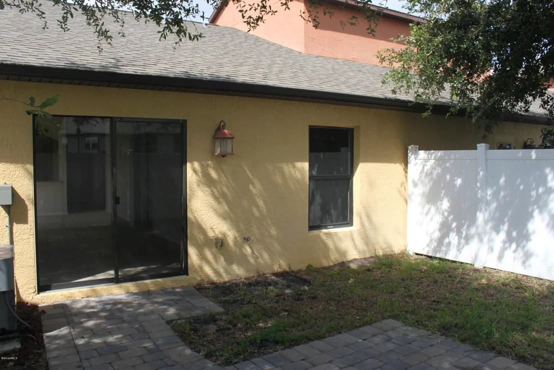 Photo of Unit 104 at 910 Luminary Circle