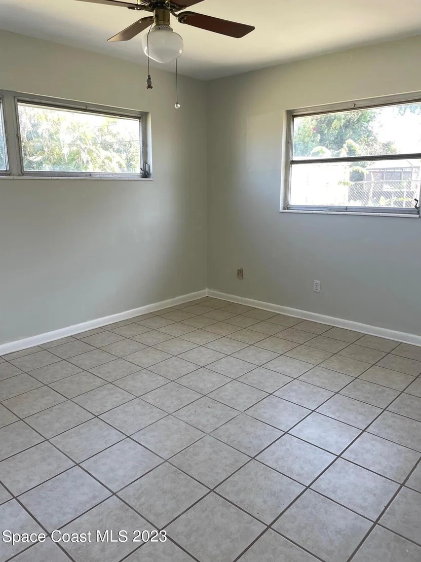 Photo of 1378 Estridge Drive