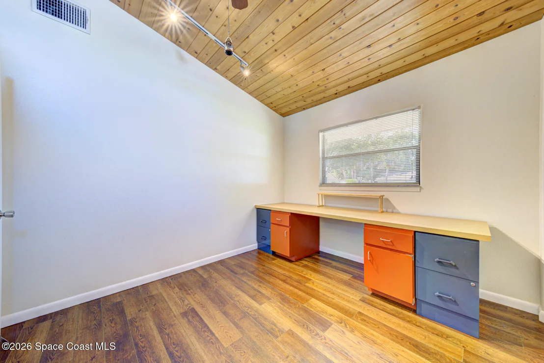 Photo of 990 Hibiscus Street