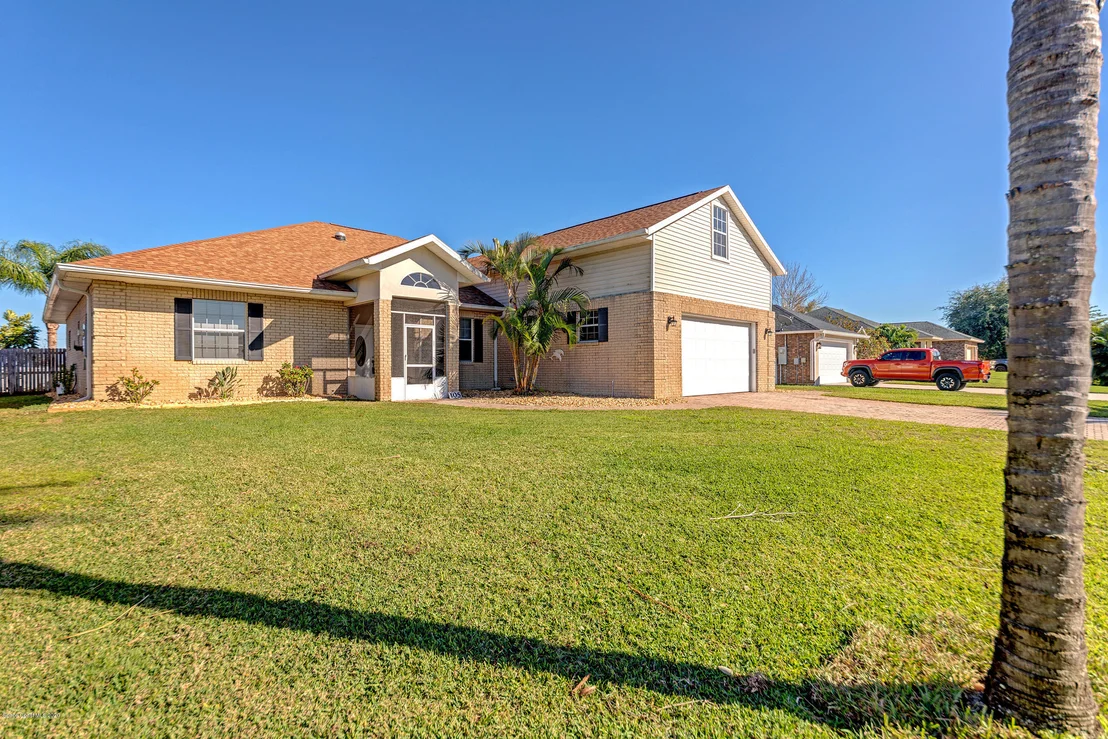 Photo of 105 Palm Circle
