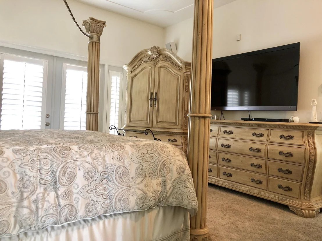 Photo of 975 Whisperpine Drive