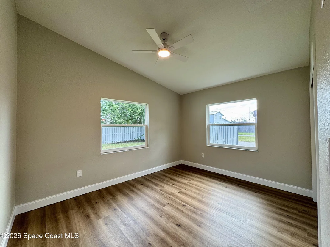 Photo of 2252 Laden Road
