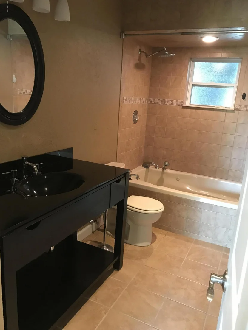 Photo of 4880 State Road 46