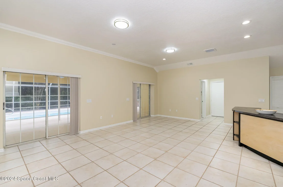 Photo of 2549 Hooper Road