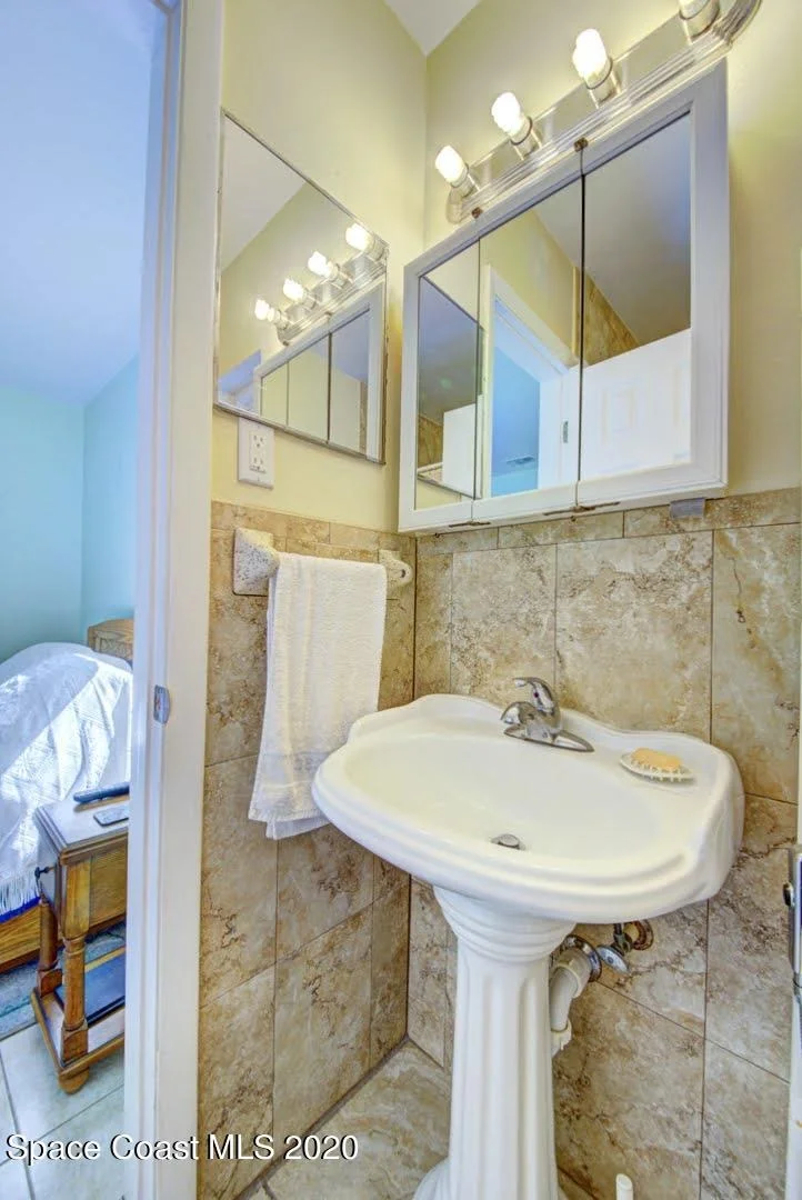 Photo of 301 Orchid Boulevard