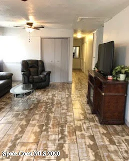 Photo of 1086 Madrid Road