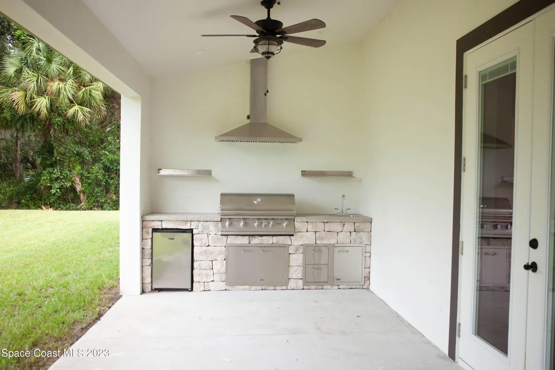 Photo of 1740 Ford Road