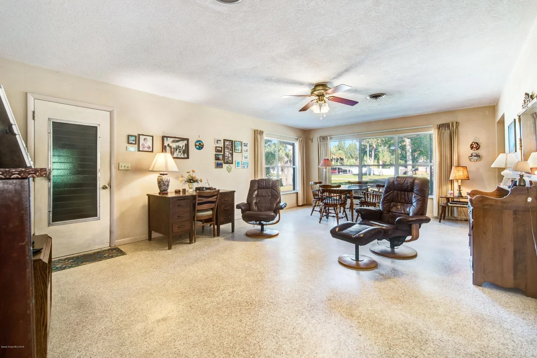 Photo of 2945 Sunset Road