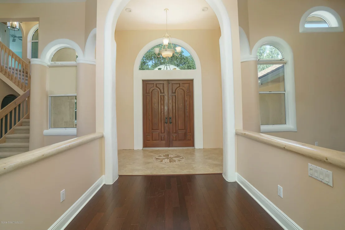 Photo of 845 Sanderling Drive