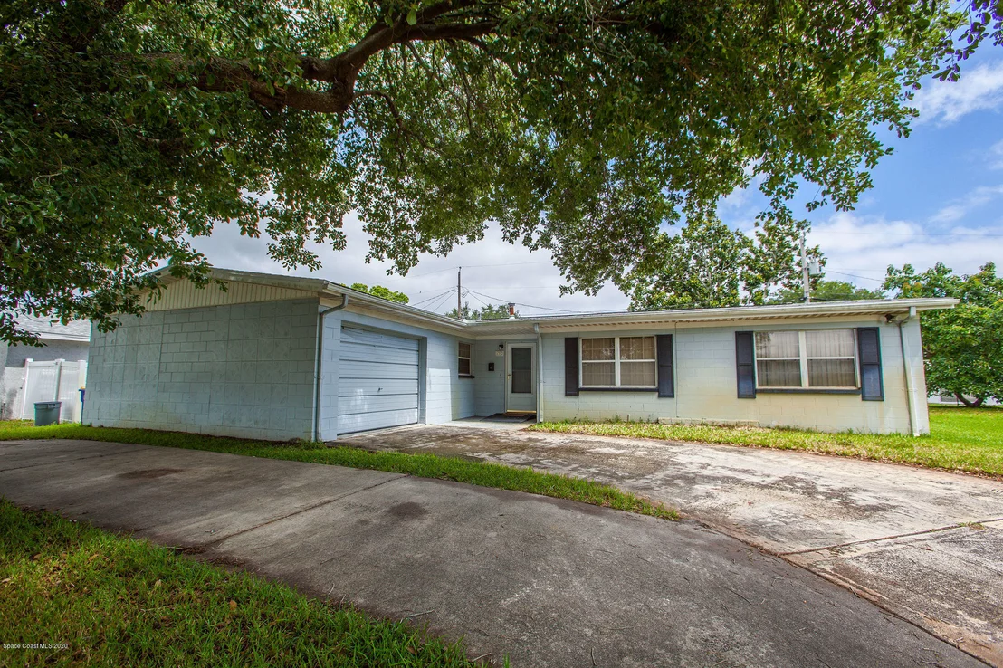 Photo of 1392 Sarazen Drive