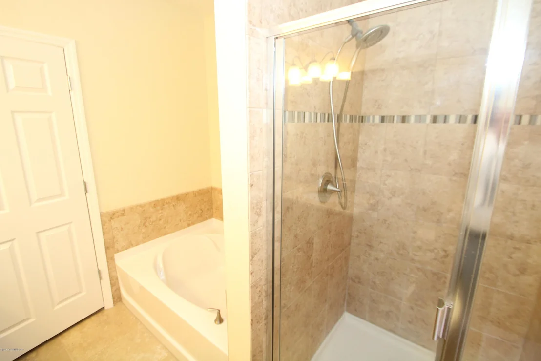 Photo of 1216 Dillard Drive SE