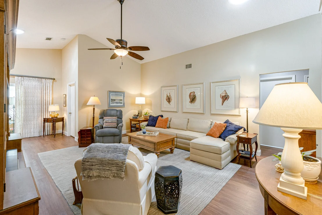 Photo of 945 S Fork Circle