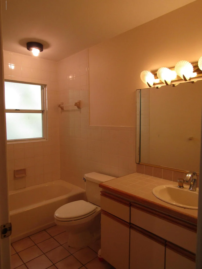 Photo of 802 Whitmire Drive