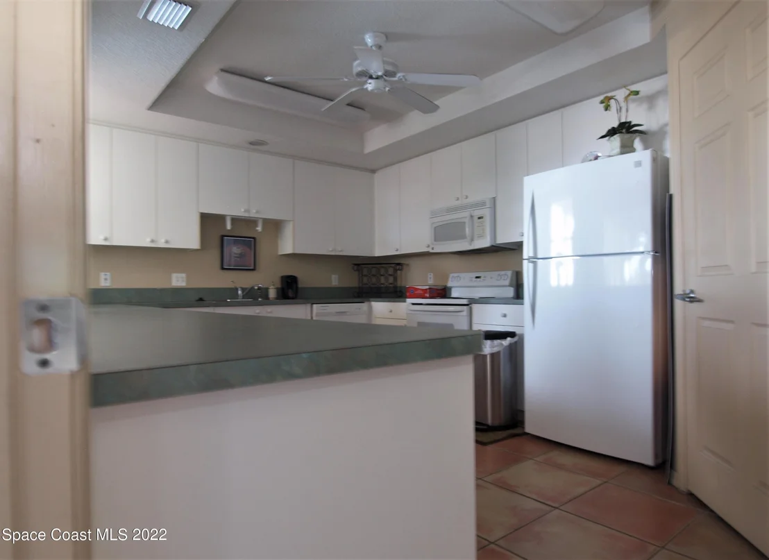 Photo of Unit 302 at 100 Riverside Drive