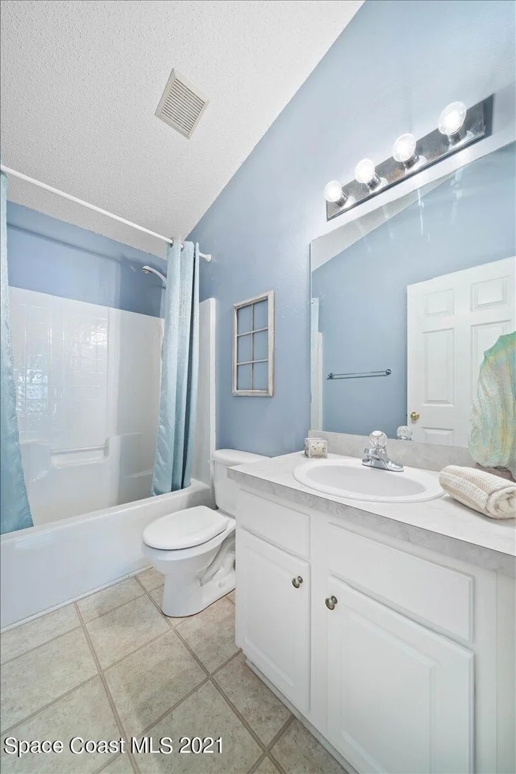 Photo of 1055 Sedgewood Circle