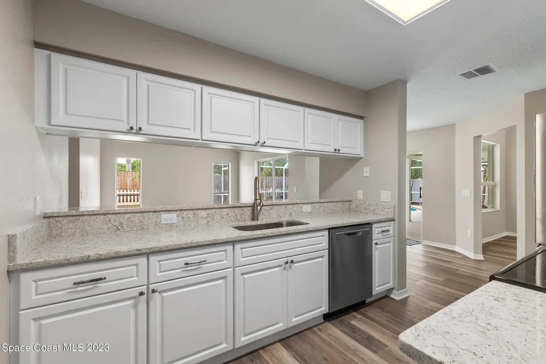 Photo of 1030 Pelican Lane