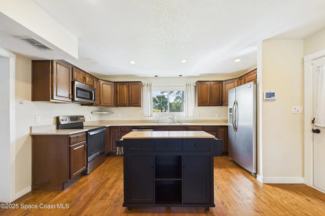 Photo of 3435 Huggins Drive