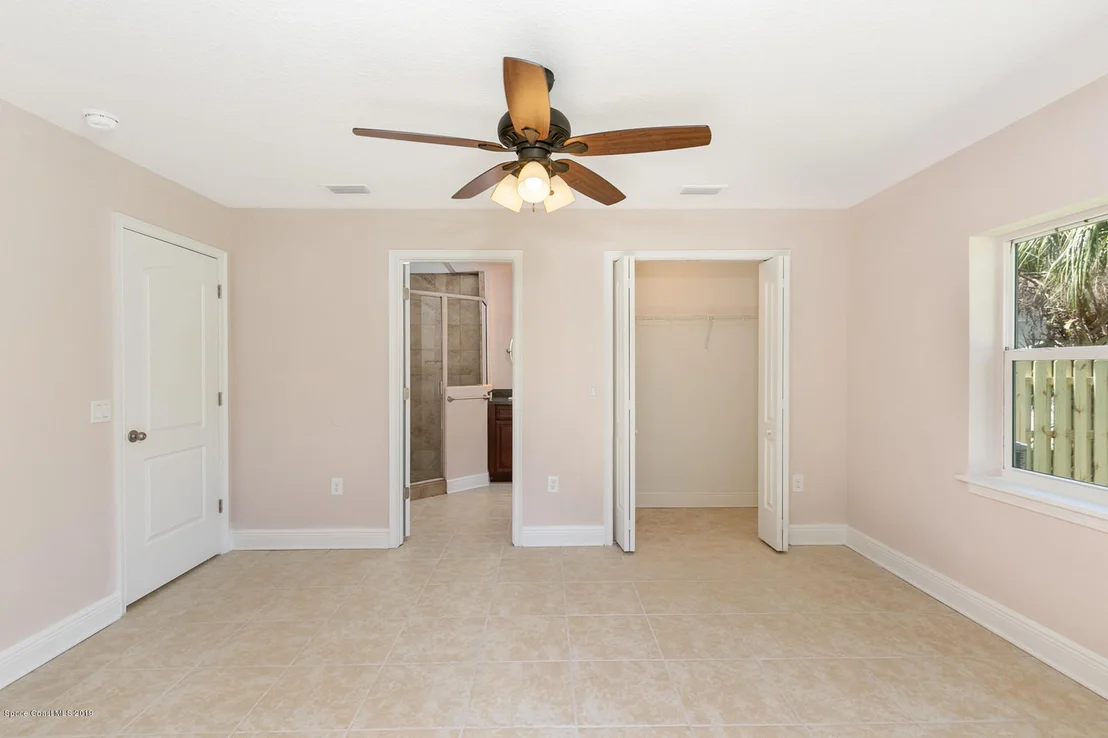 Photo of 1044 Bernice Road