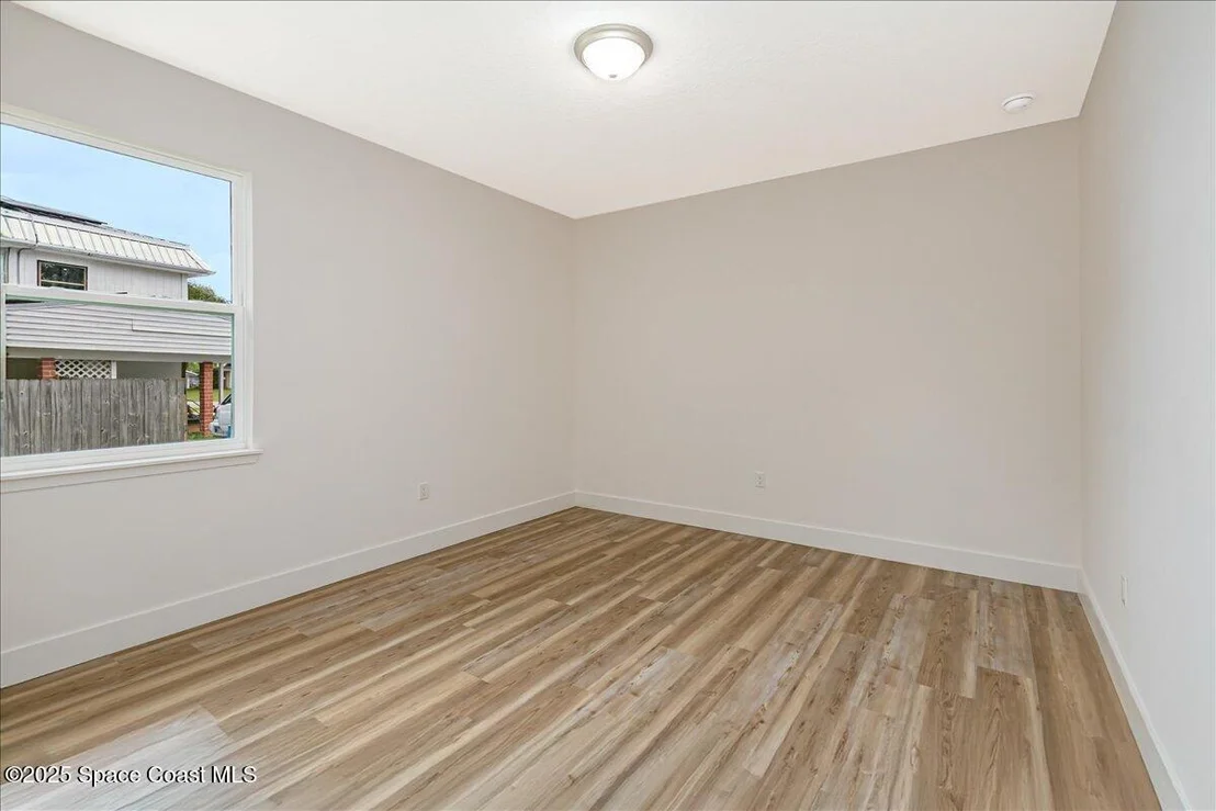 Photo of 958 Chace Lane NE