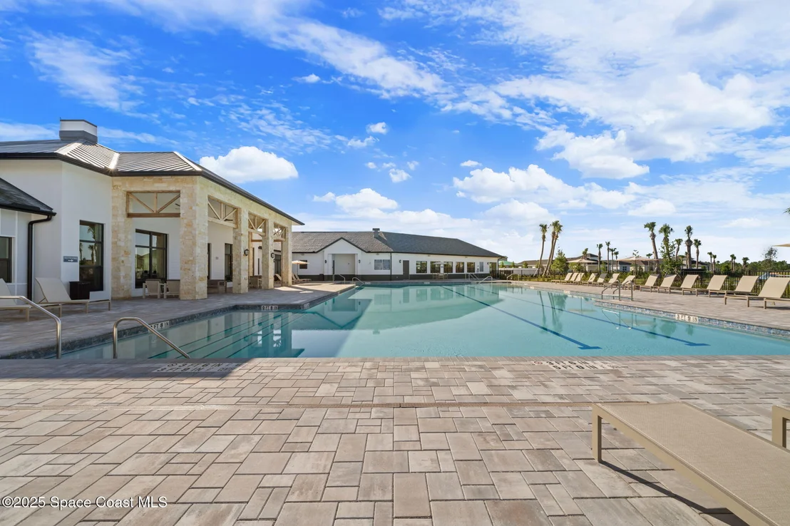 Photo of 2297 Cerulean Drive NW