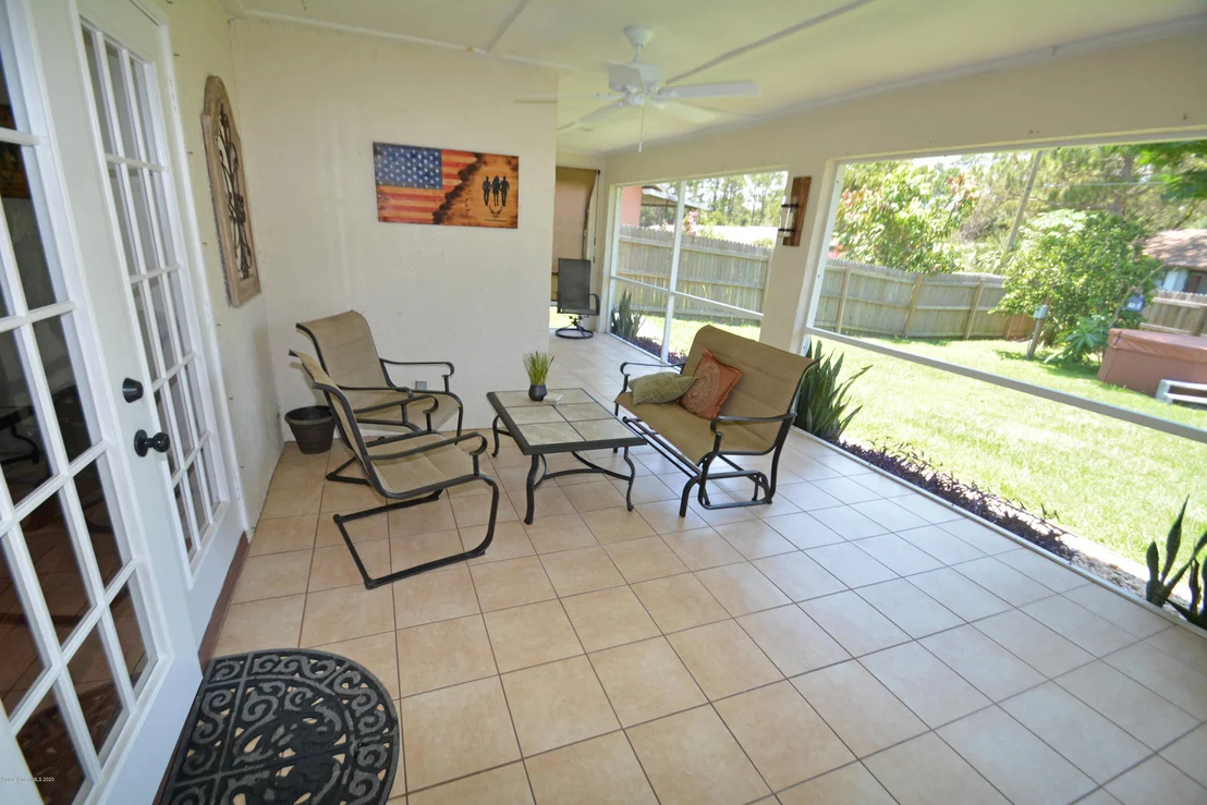 Photo of 6370 Manila Drive