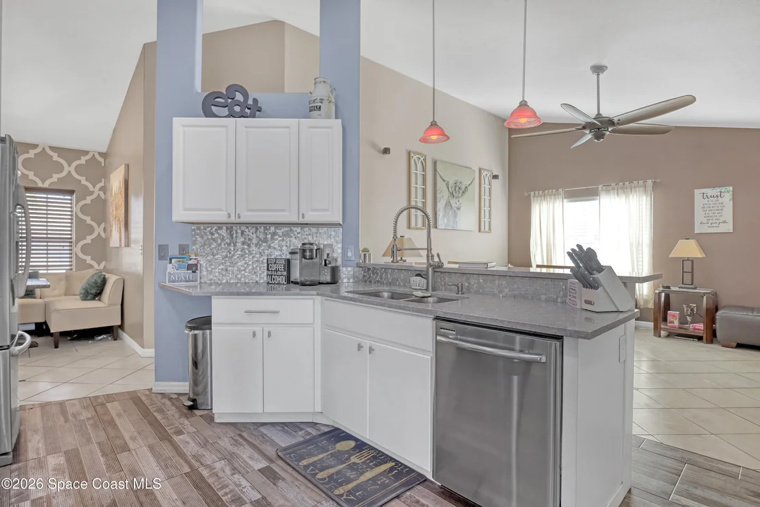 Photo of 1432 Old Millpond Road