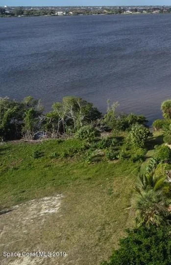 Photo of 810 Loggerhead Island Drive