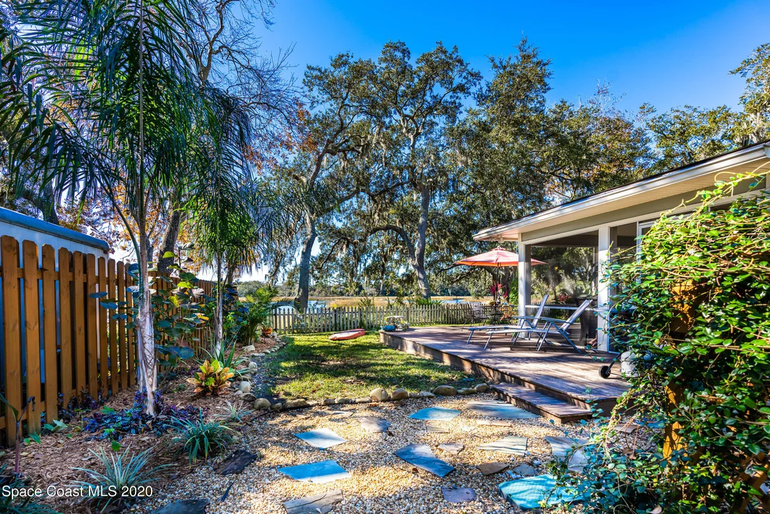 Photo of 1732 Hammock Circle W