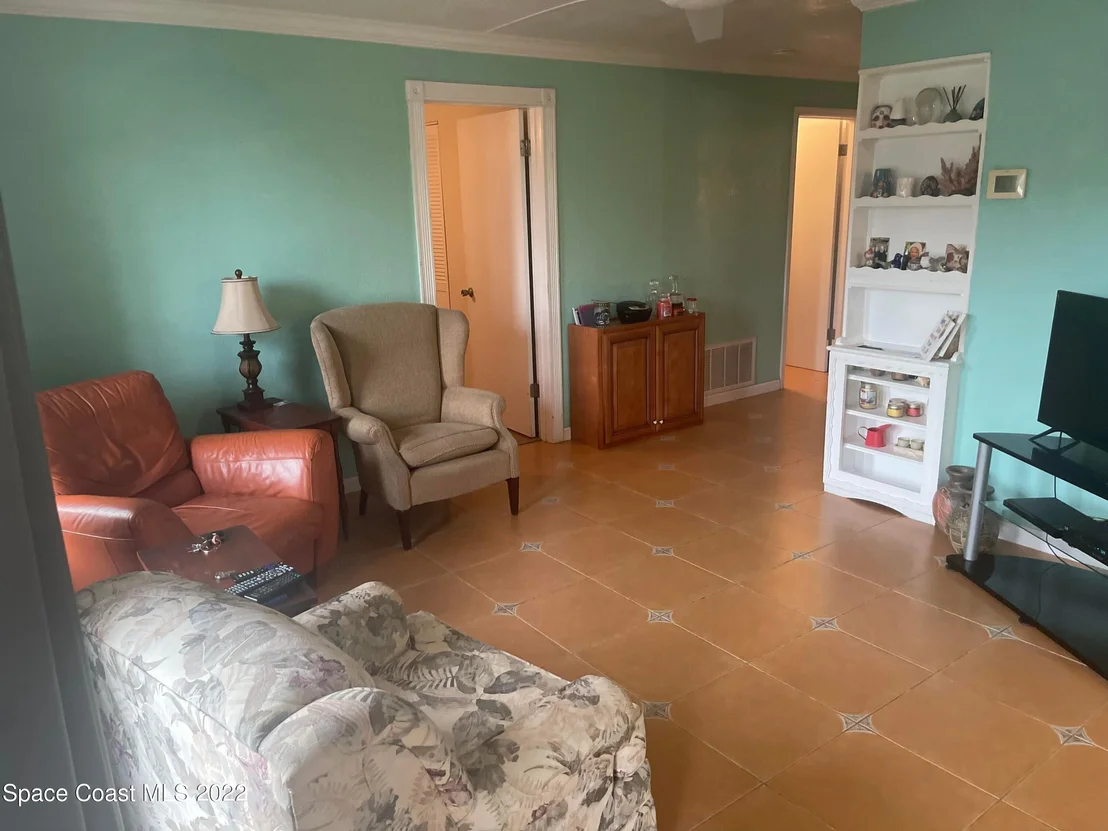 Photo of 1014 Hibiscus Street