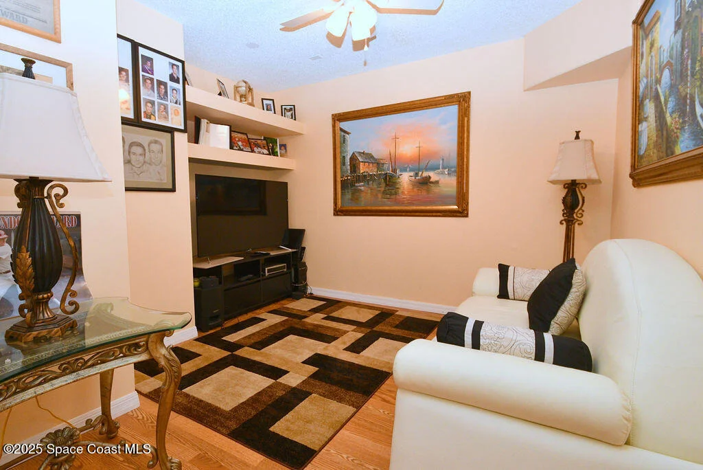 Photo of 1388 Hill Avenue