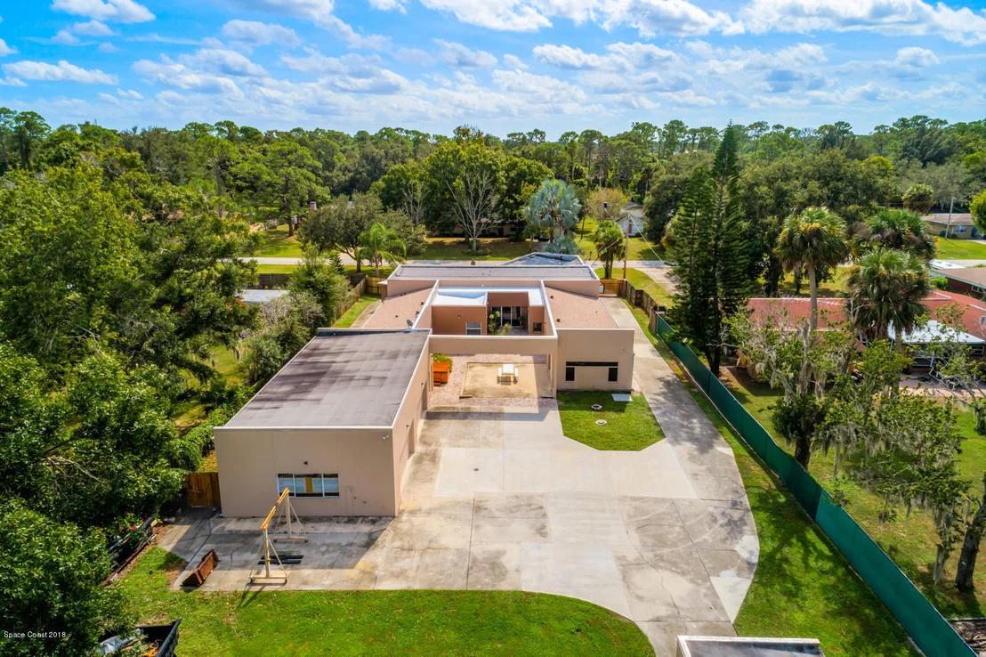 Photo of 8426 Sylvan Drive
