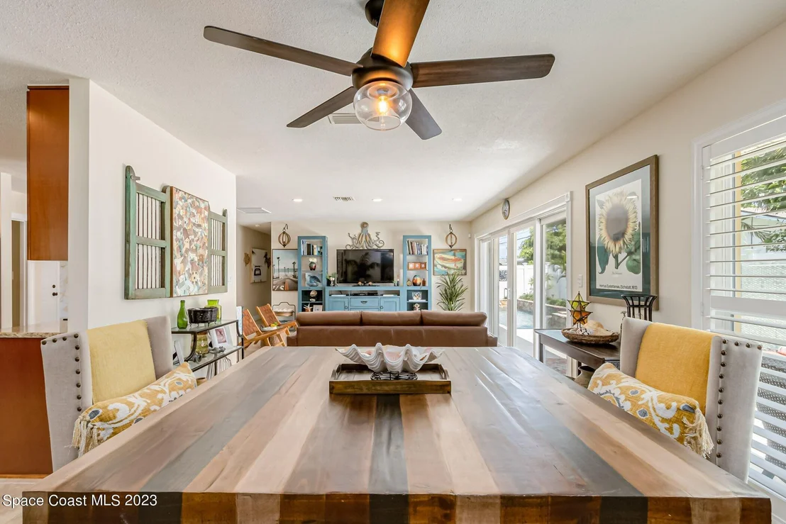 Photo of 340 Dorset Drive