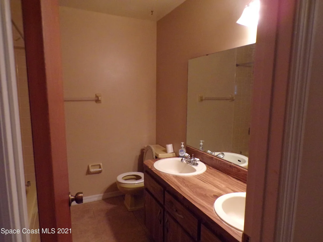 Photo of 398 Fordham Street