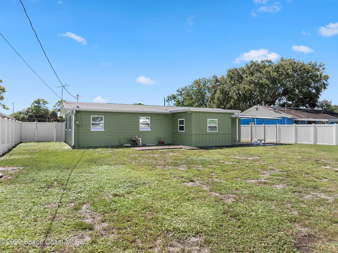 Photo of 350 Maple Place
