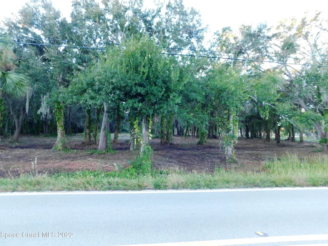 Photo of 3535 Hield Road