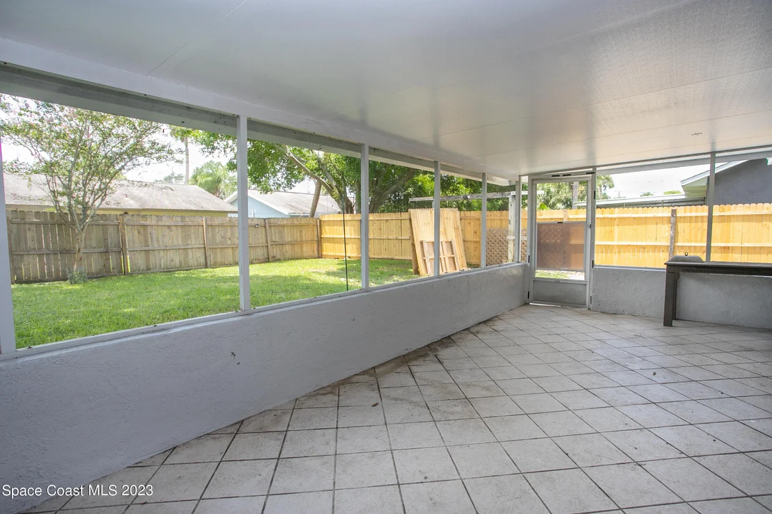 Photo of 1679 Palm Ridge Road