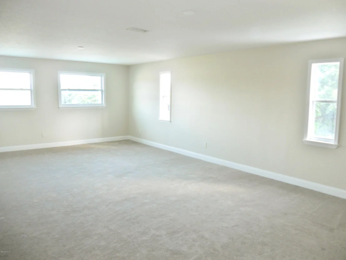 Photo of 103 Holiday Lane
