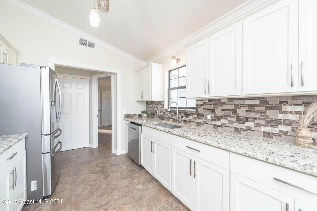 Photo of 6570 Beggs Ter
