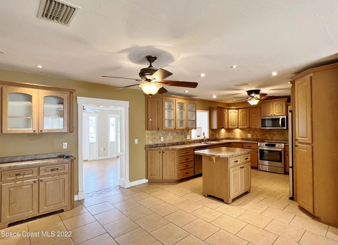 Photo of 1014 Sycamore Drive