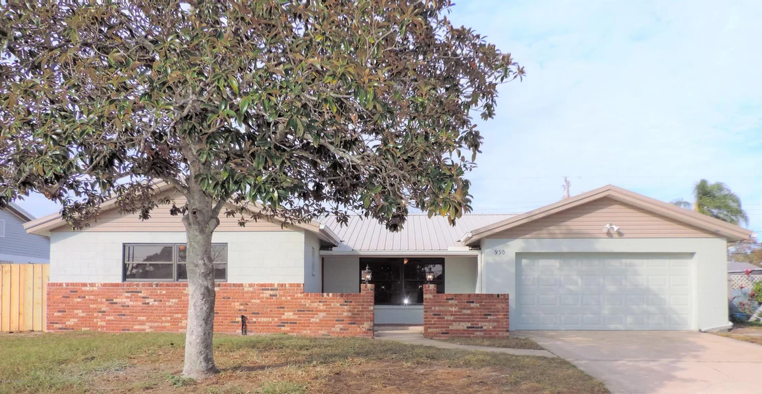 Photo of 930 Grant Road