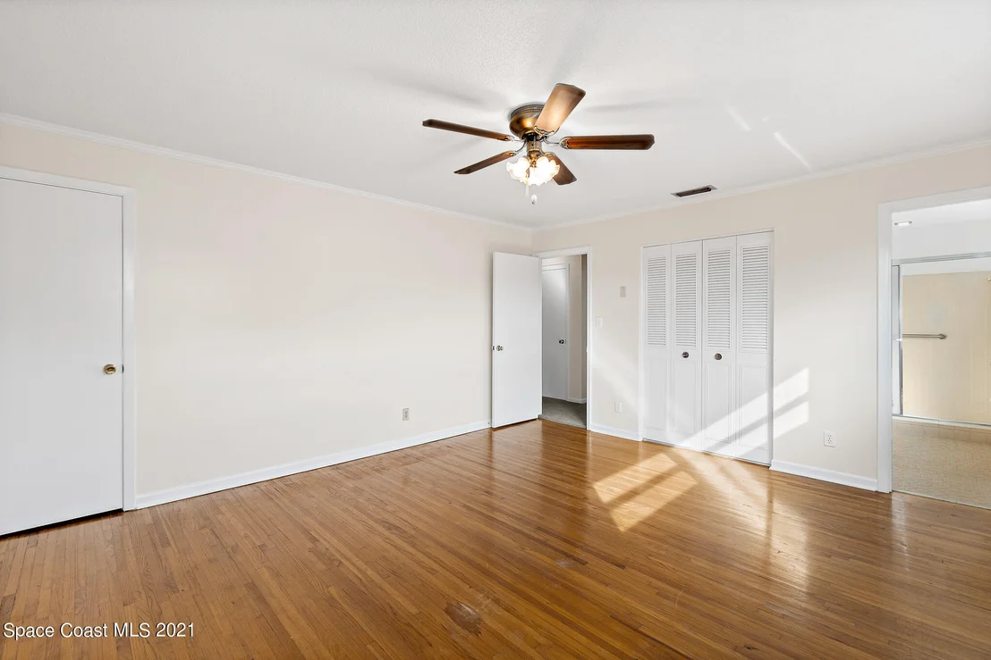 Photo of 1726 Golfview Drive