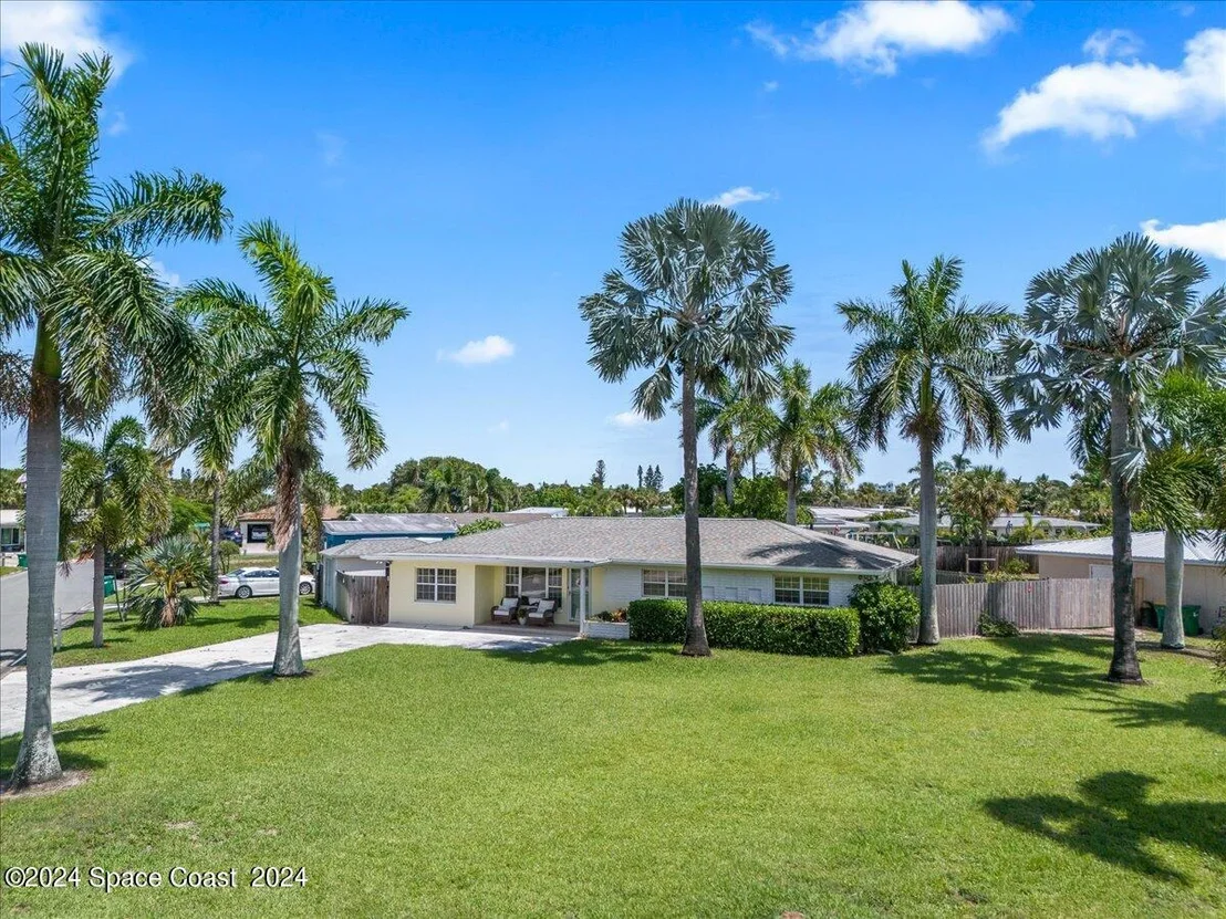 Photo of 711 2nd Avenue