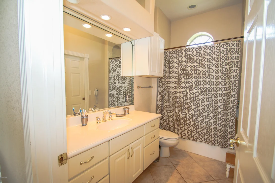 Photo of 1250 Tuckaway Drive