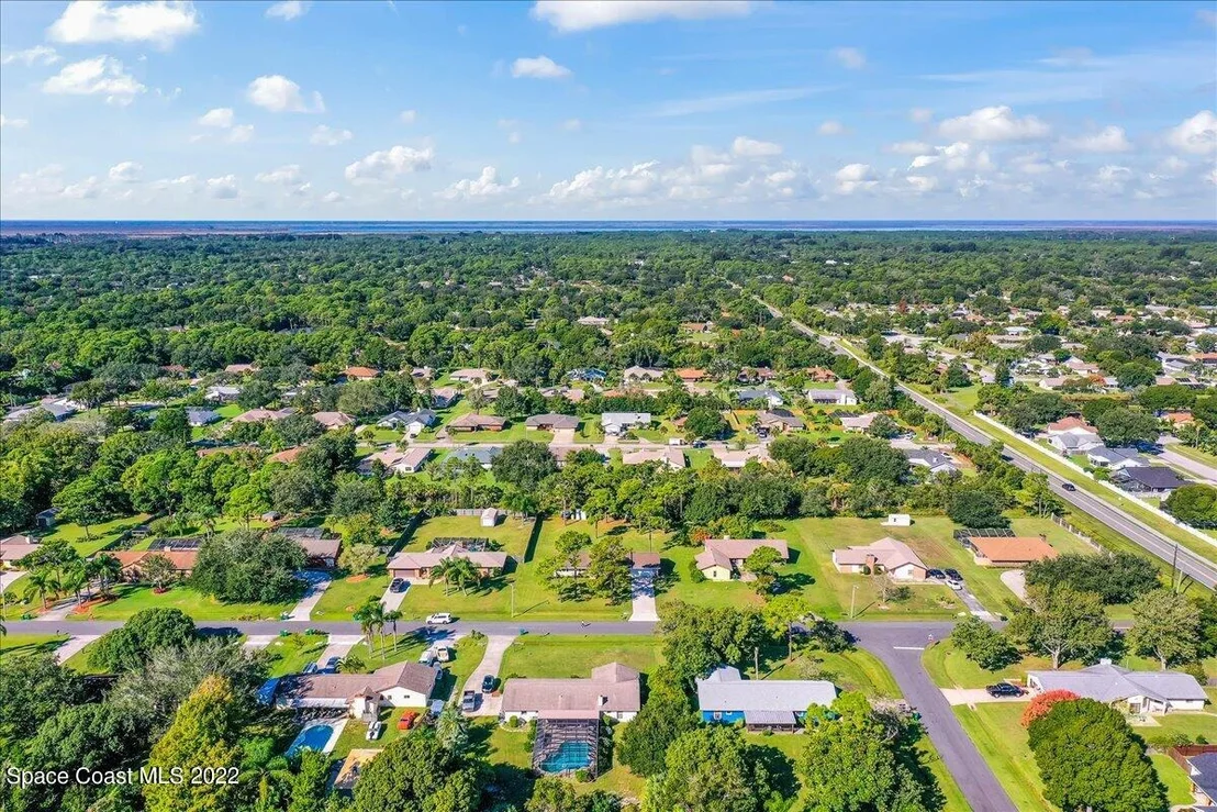 Photo of 3273 Fairview Drive