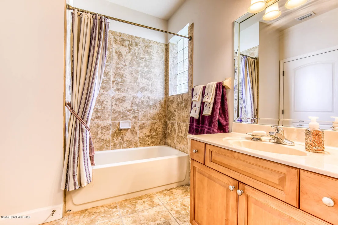 Photo of 979 Warbler Court