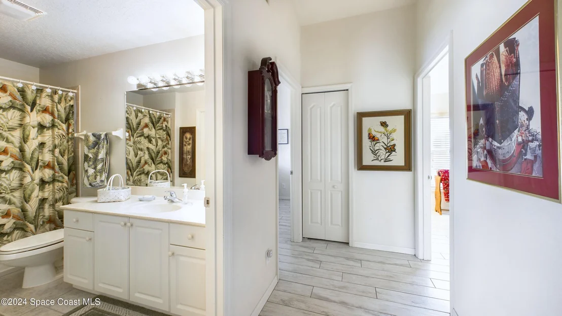 Photo of 2405 Addington Circle