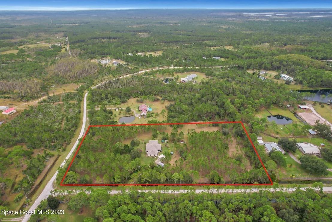 Photo of 1001 Shellcracker Road