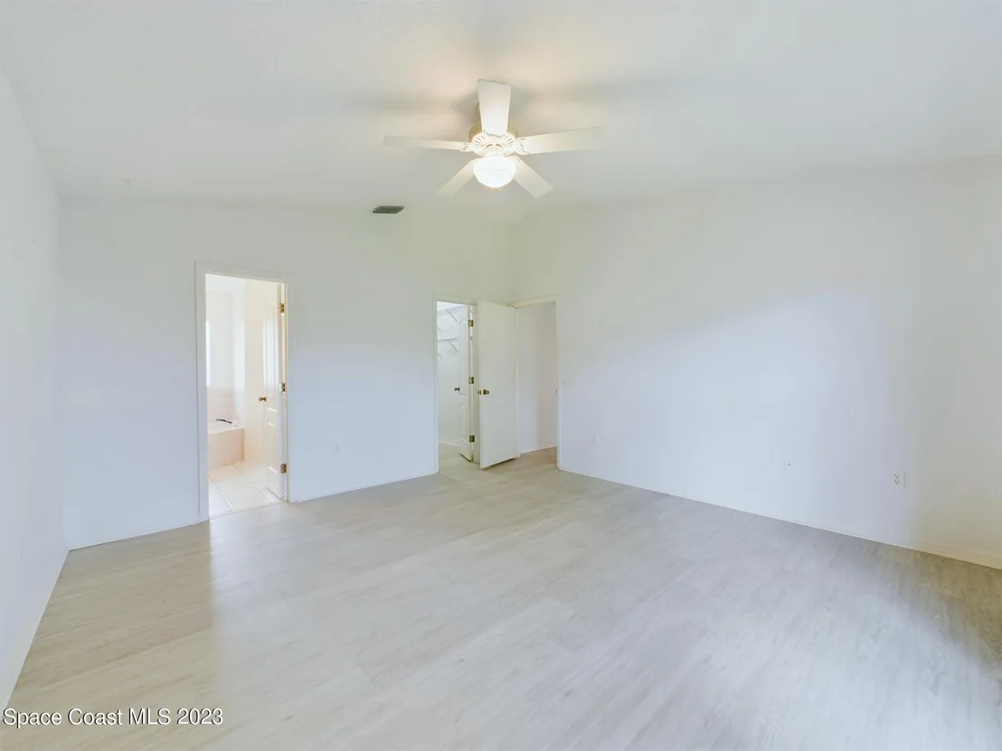Photo of 1211 Meadow Lake Road